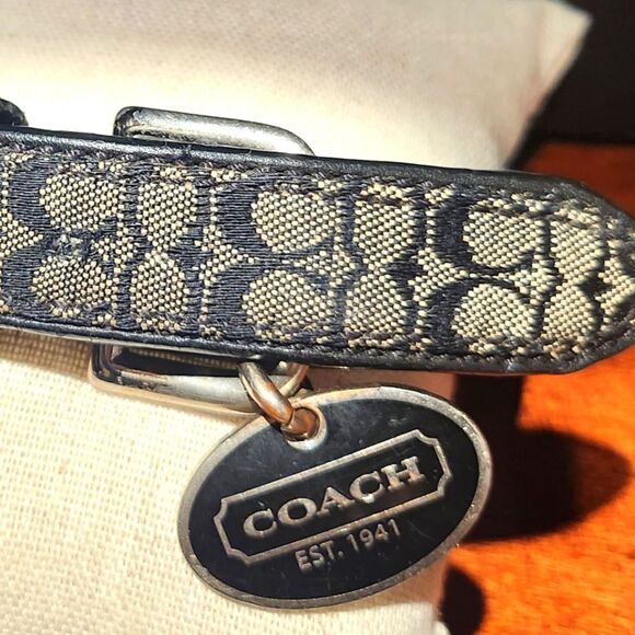 Coach Small Pet Collar with Engraveable Tag - Picture 4 of 11